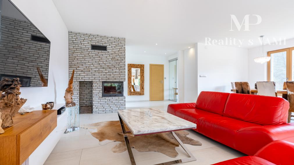 REZERVOVANÝ rodinný dom s bazénom - Košice, Myslava