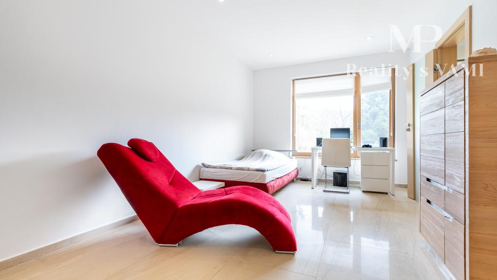 REZERVOVANÝ rodinný dom s bazénom - Košice, Myslava