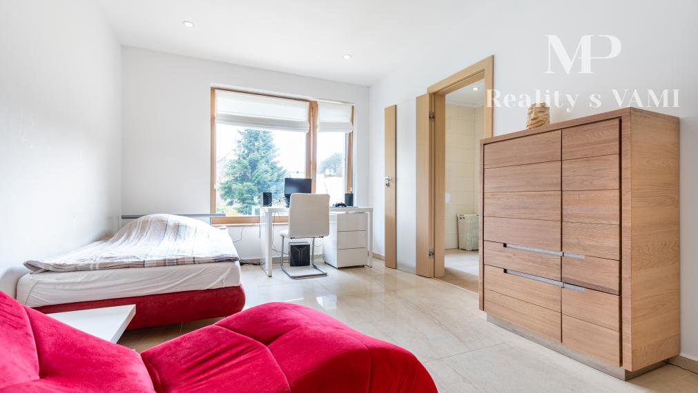 REZERVOVANÝ rodinný dom s bazénom - Košice, Myslava