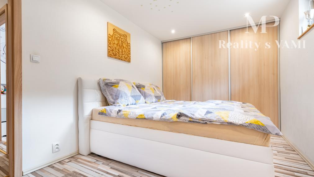 REZERVOVANÝ rodinný dom s bazénom - Košice, Myslava