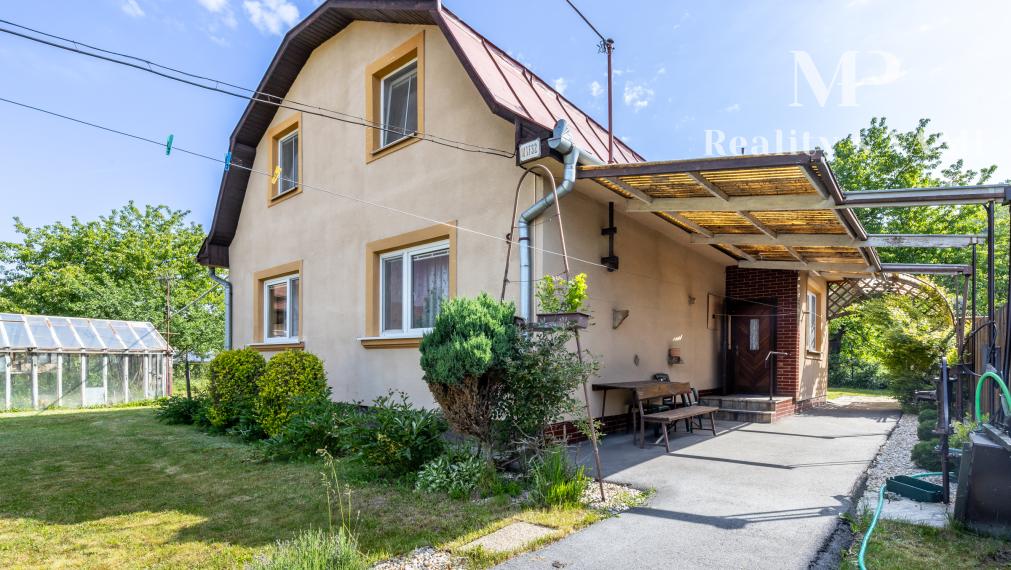 REZERVOVANÝ rodinný dom - pozemok 907 m2 - Košice, V. Opátske