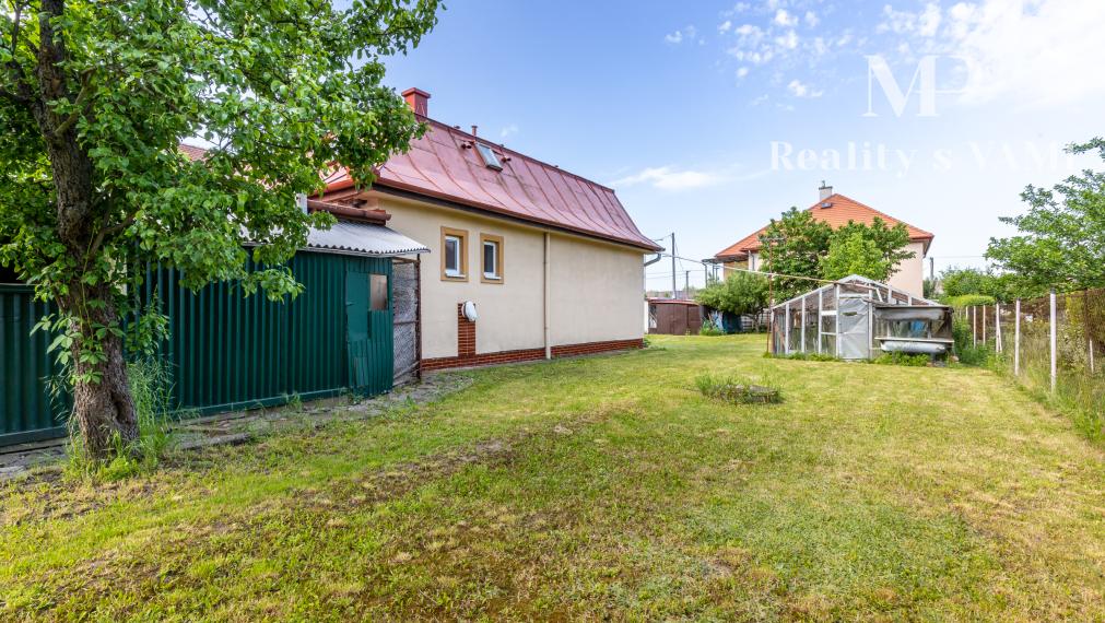 REZERVOVANÝ rodinný dom - pozemok 907 m2 - Košice, V. Opátske