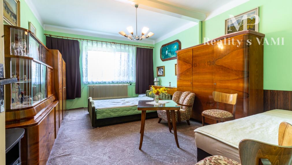 REZERVOVANÝ rodinný dom - pozemok 907 m2 - Košice, V. Opátske