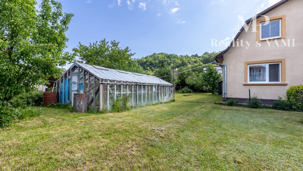 REZERVOVANÝ rodinný dom - pozemok 907 m2 - Košice, V. Opátske