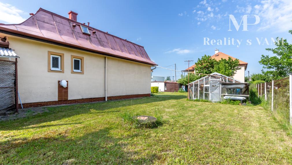 REZERVOVANÝ rodinný dom - pozemok 907 m2 - Košice, V. Opátske