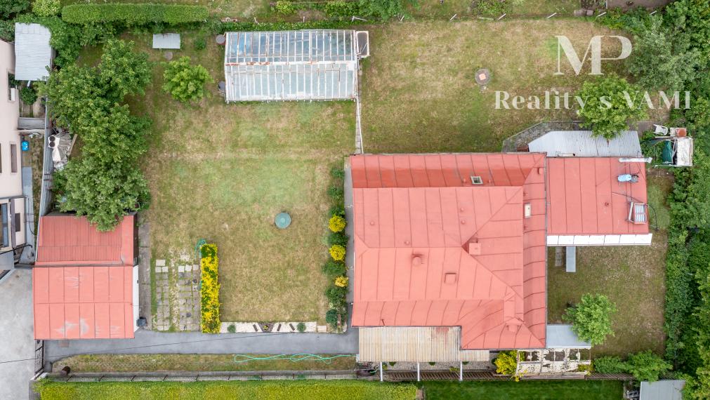 REZERVOVANÝ rodinný dom - pozemok 907 m2 - Košice, V. Opátske