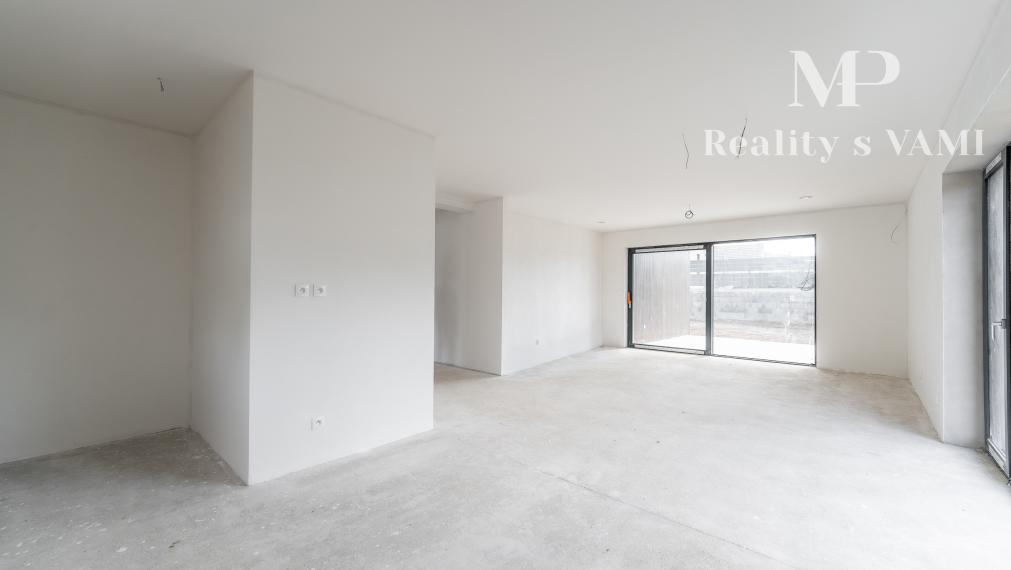 REZERVOVANÝ 5 izbový rodinný dom - Rozhanovce, Košice okolie