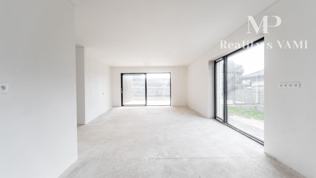 REZERVOVANÝ 5 izbový rodinný dom - Rozhanovce, Košice okolie