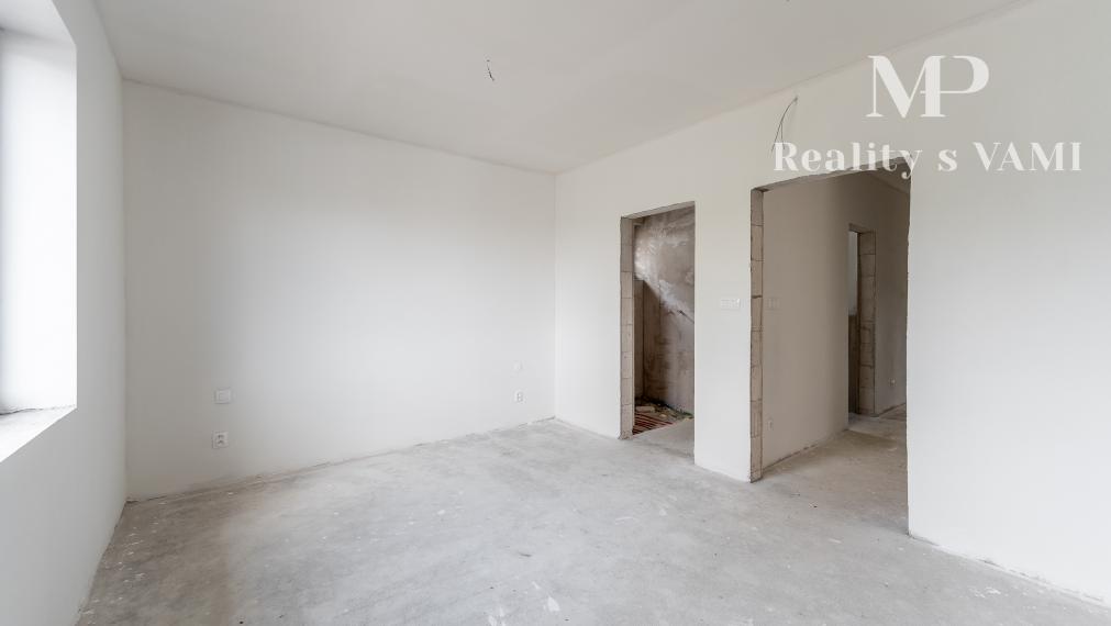 REZERVOVANÝ 5 izbový rodinný dom - Rozhanovce, Košice okolie