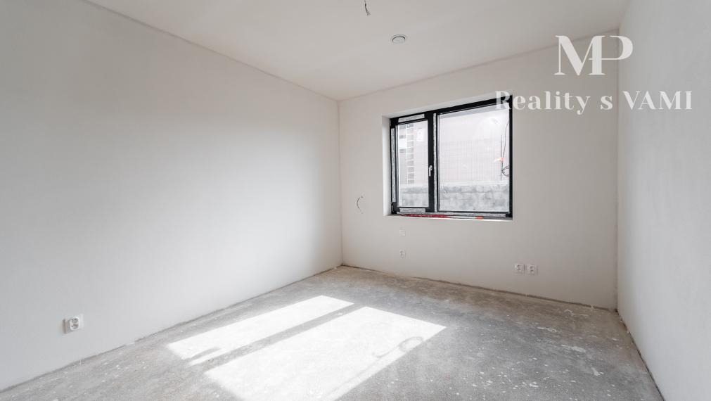 REZERVOVANÝ 5 izbový rodinný dom - Rozhanovce, Košice okolie