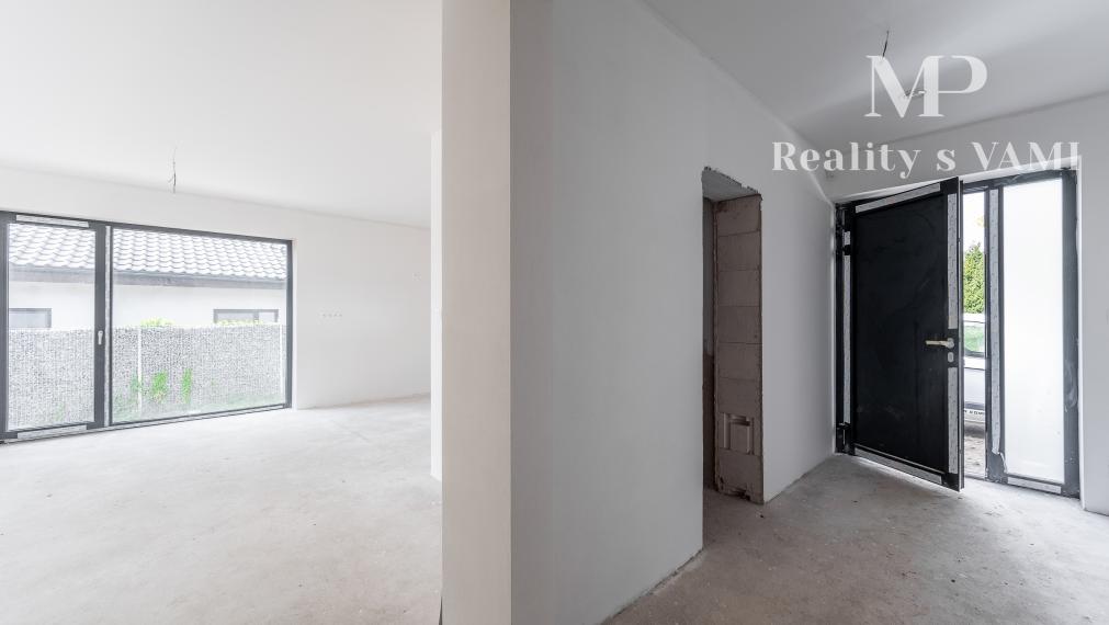 REZERVOVANÝ 5 izbový rodinný dom - Rozhanovce, Košice okolie