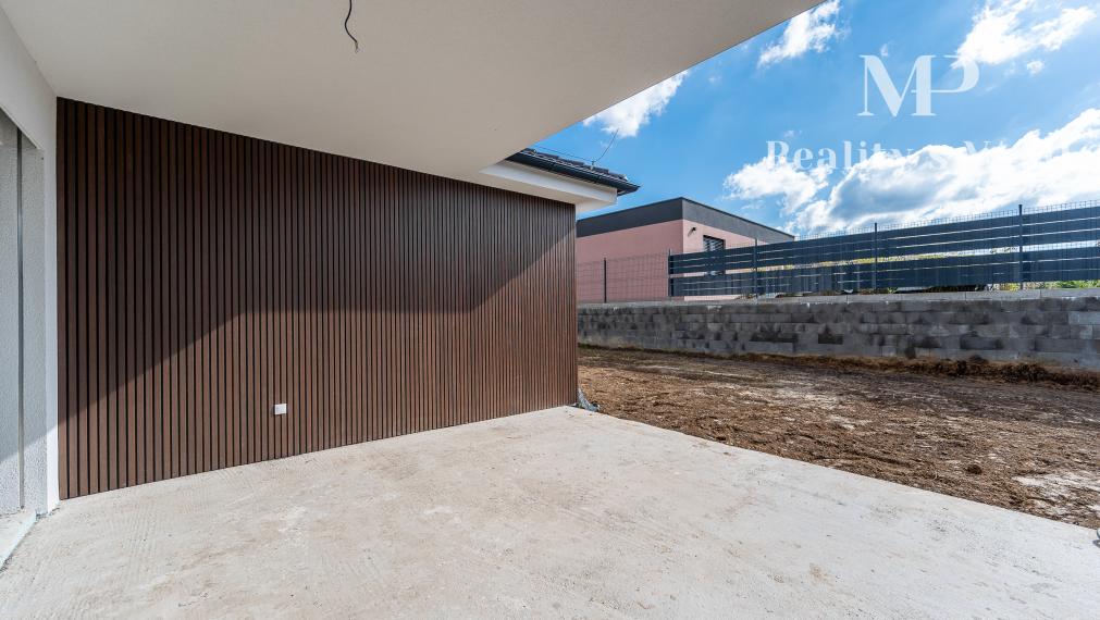 REZERVOVANÝ 5 izbový rodinný dom - Rozhanovce, Košice okolie