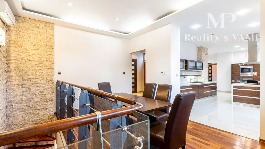 Na prenájom 5 izbový byt - Košice, Slovenského ulica