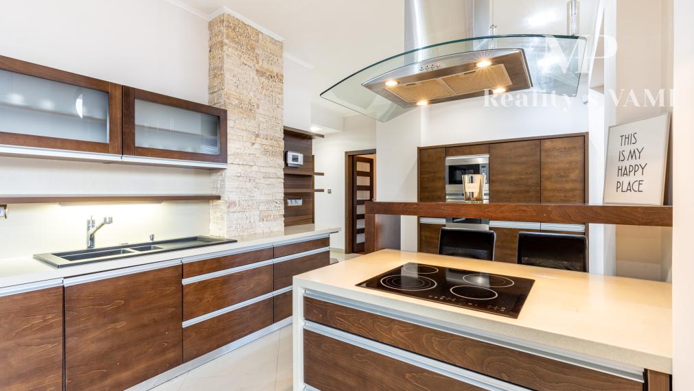 Na prenájom 5 izbový byt - Košice, Slovenského ulica