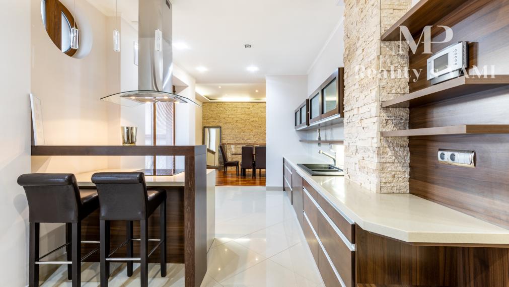 Na prenájom 5 izbový byt - Košice, Slovenského ulica