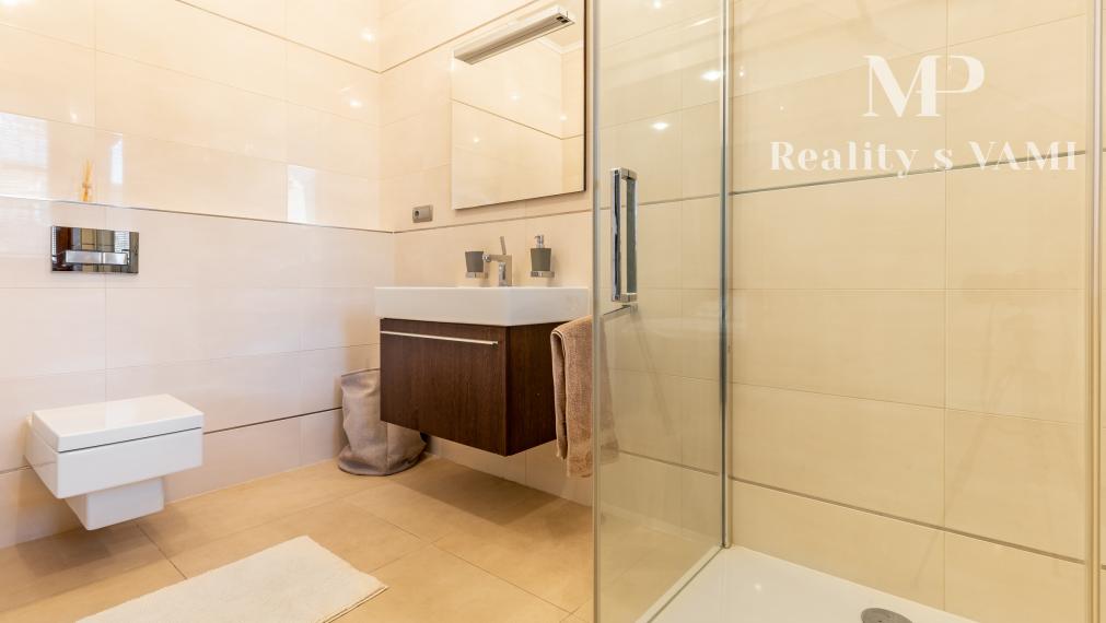 Na prenájom 5 izbový byt - Košice, Slovenského ulica