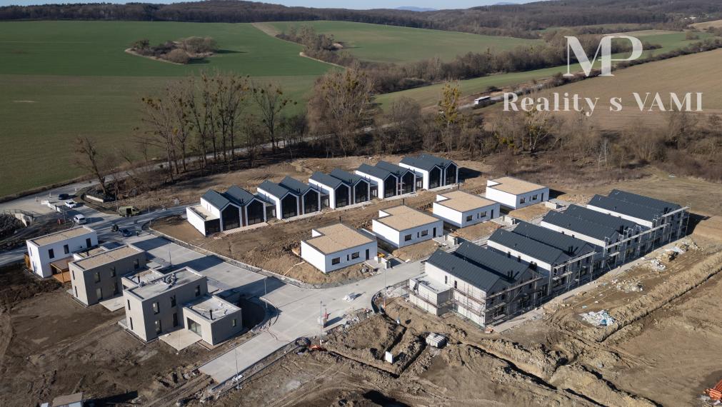 Na predaj 4 izbový rodinný dom - FAMILY,  Rozhanovce, Košice