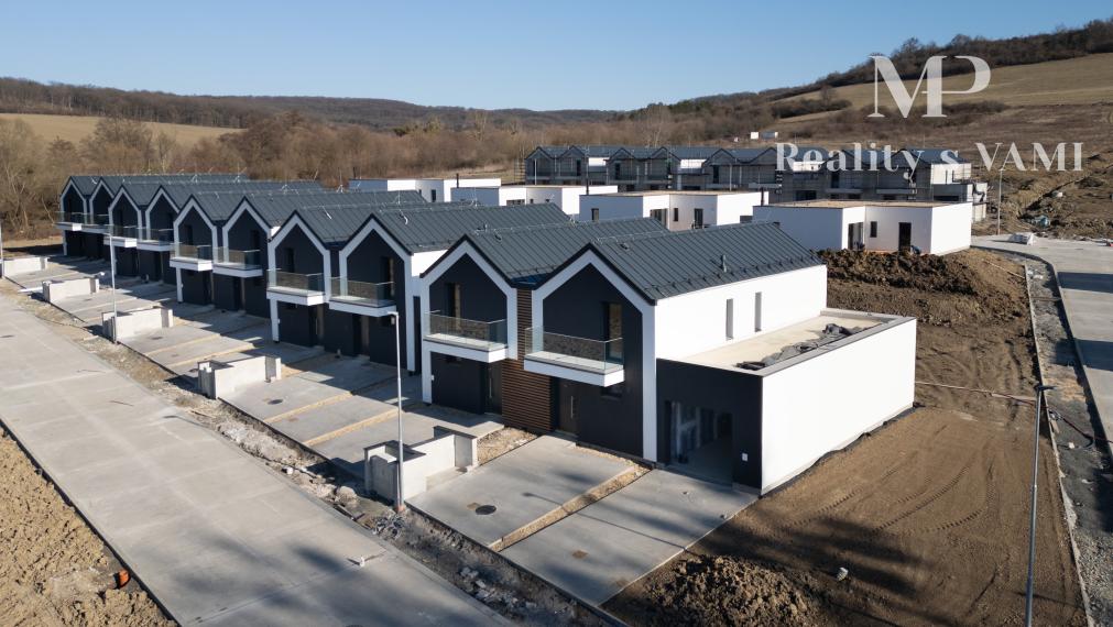 Na predaj 4 izbový rodinný dom - FAMILY,  Rozhanovce, Košice