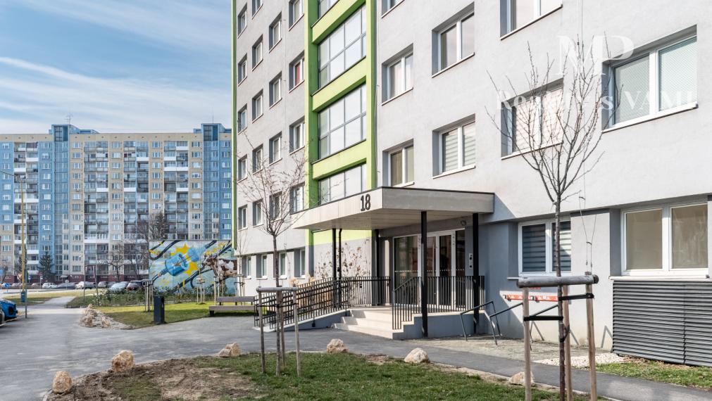 Na prenájom 1,5 izbový byt - Košice, Krivá ulica