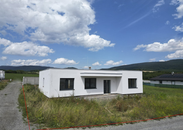 Na predaj 5 izb. rodinný dom - Vyšná Kamenica, Košice okolie